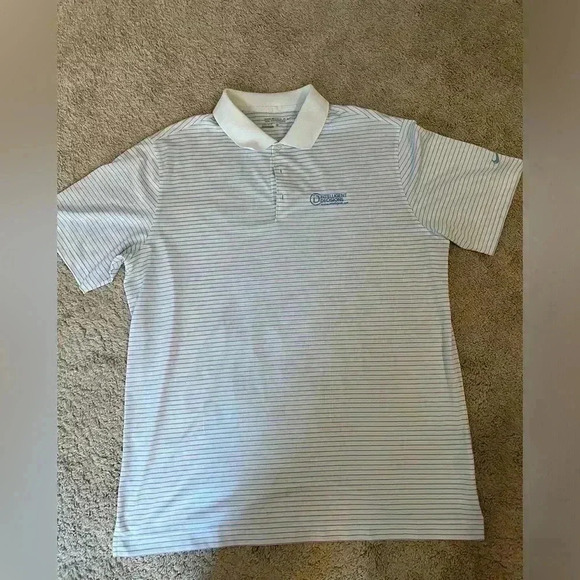 Men’s Nike Golf Shirt - Picture 2 of 6